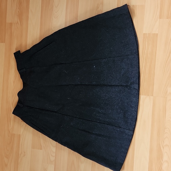 Wool skirt | 11 - Picture 2 of 5